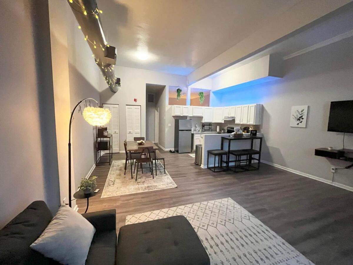 Downtown Cleveland -Modern First Floor Unit Apartment Екстериор снимка